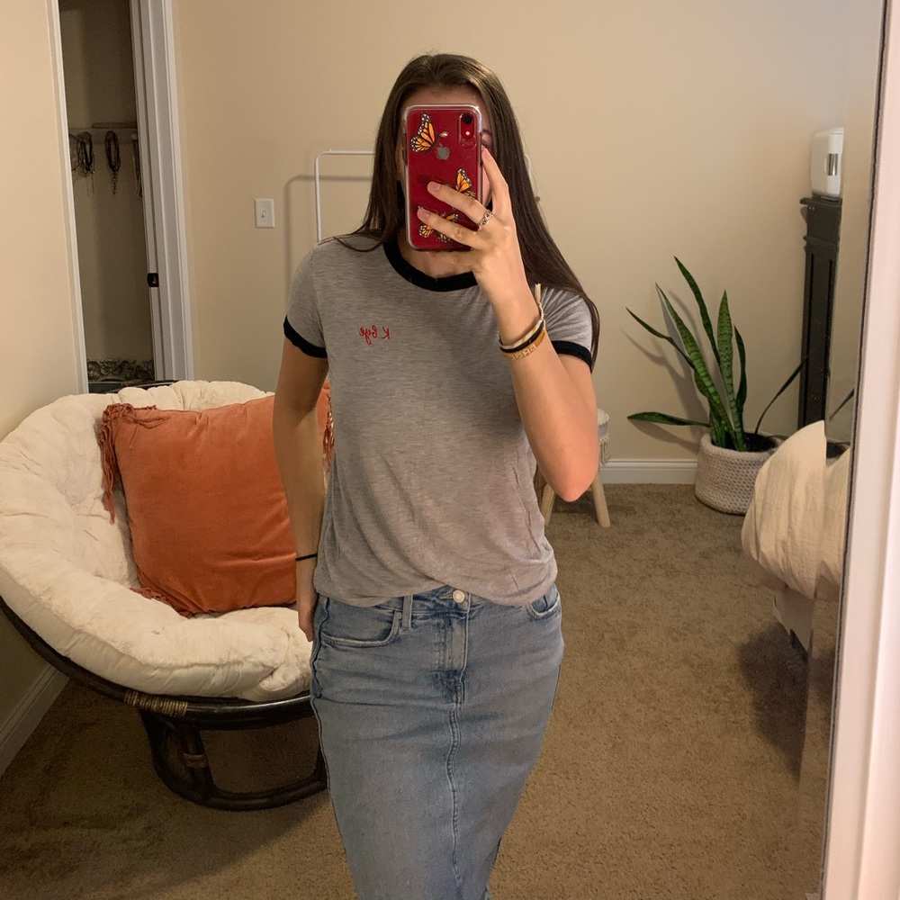 Forever 21 gray short sleeve t-shirt